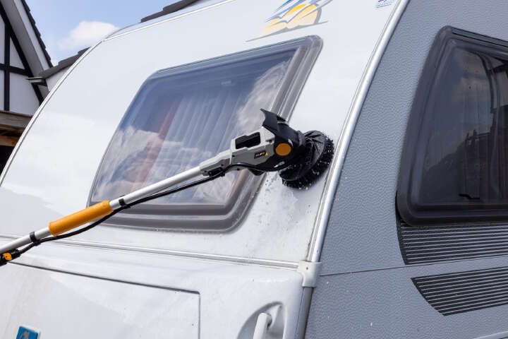 BATAVIA Akku-Reinigungsbürste Twin-Brush Set